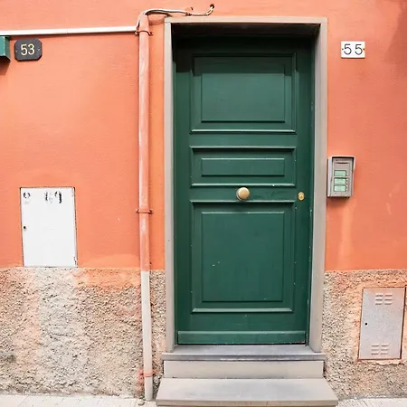 008 - Casa Riva Vista Mare Di Fronte E Mare Апартаменты *